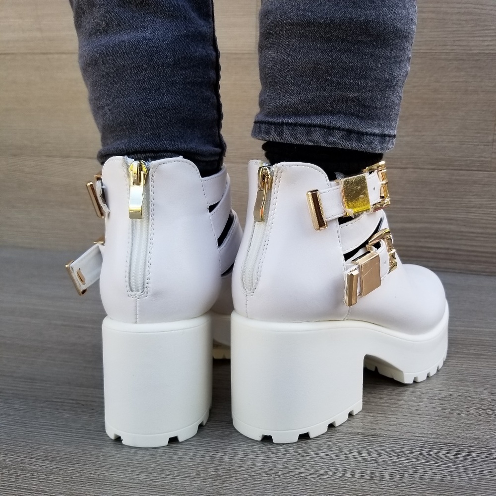 Chunky 90s Grunge White Ankle Spring Boots - Picture 7 of 8